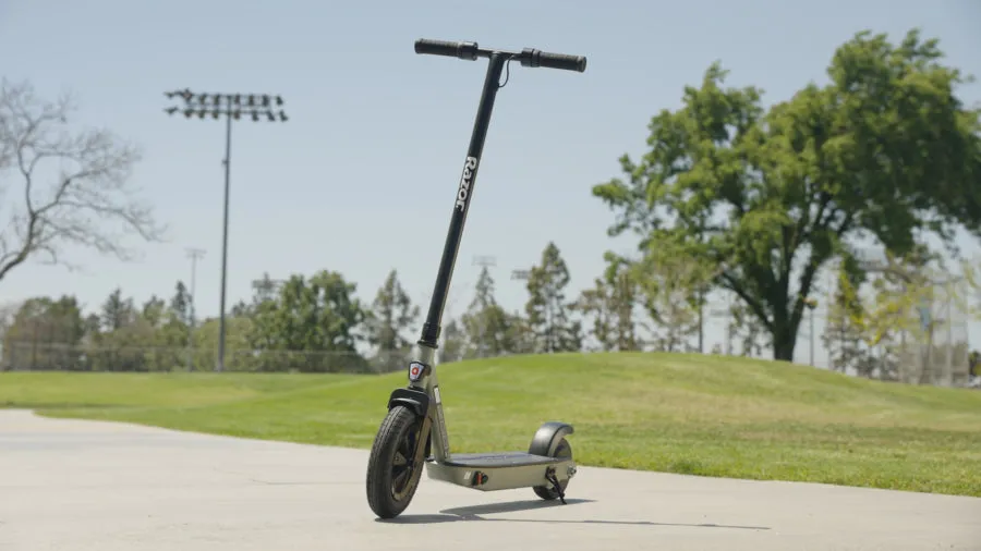 Razor E200 HD elsparkcykel tonår 13+ 21 km/h