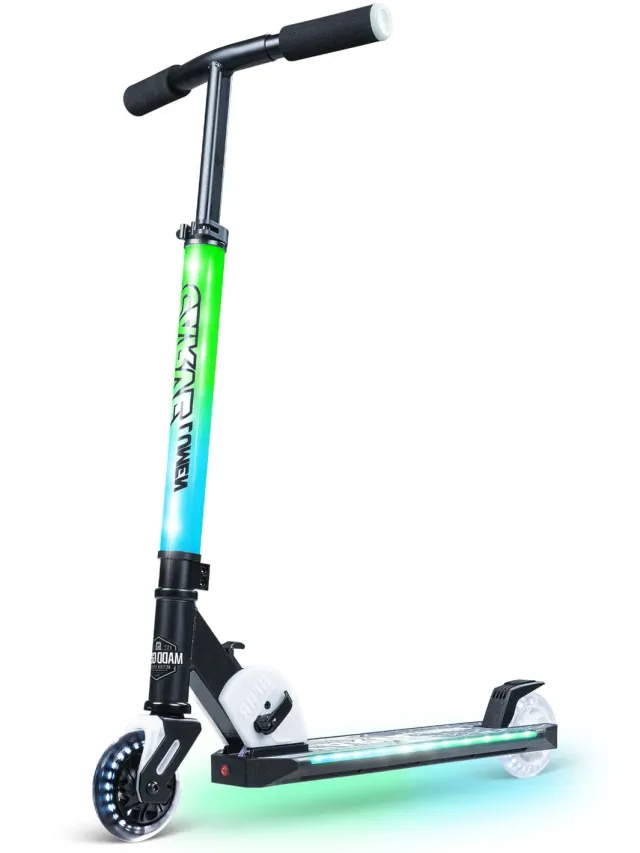 Madd Gear Carve Lumen sparkcykel med ljus hopfällbar