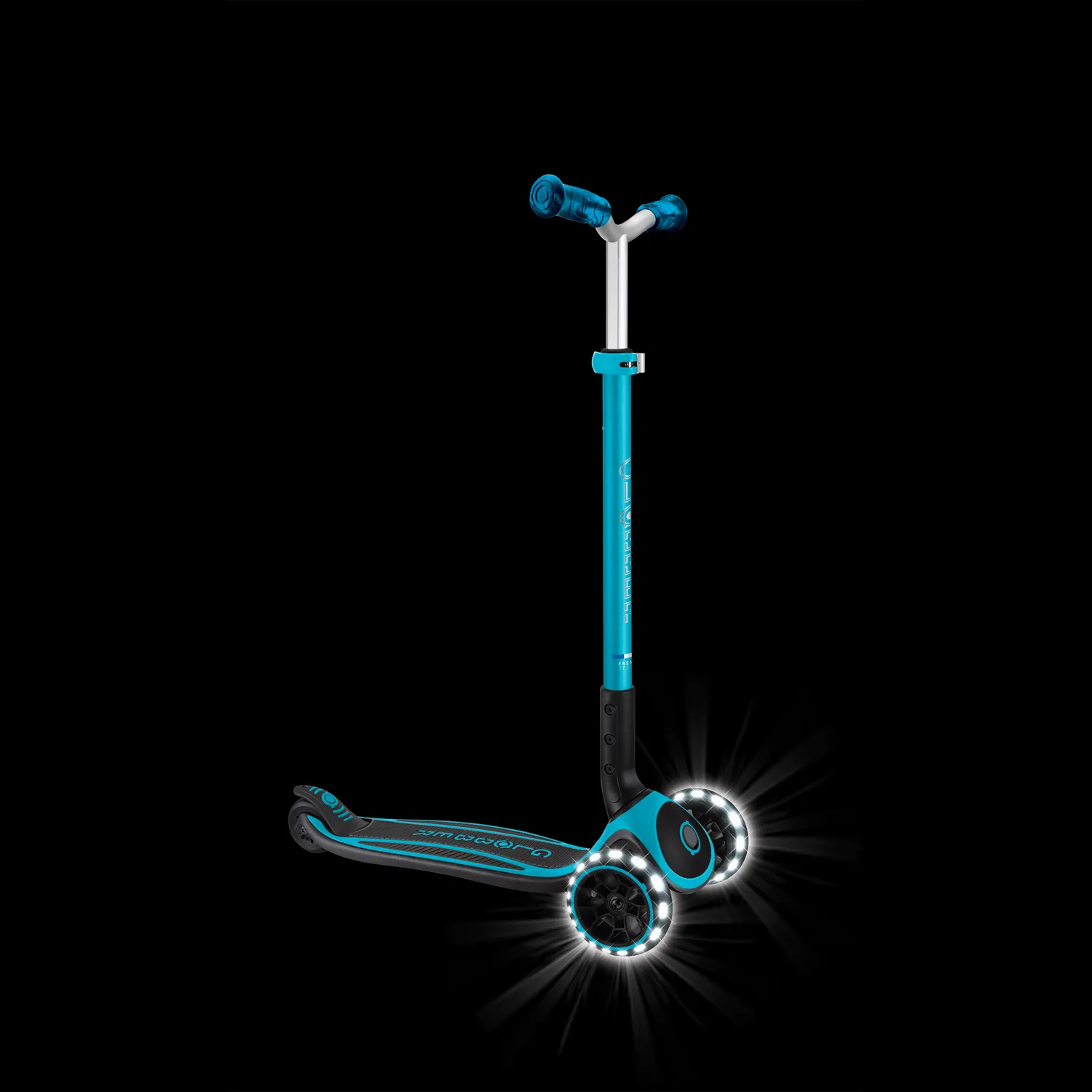 Globber ACE Lights trehjulig sparkcykel barn lysande hjul