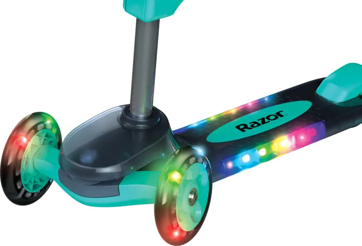 Razor Rollie DLX trehjulig sparkcykel med sits
