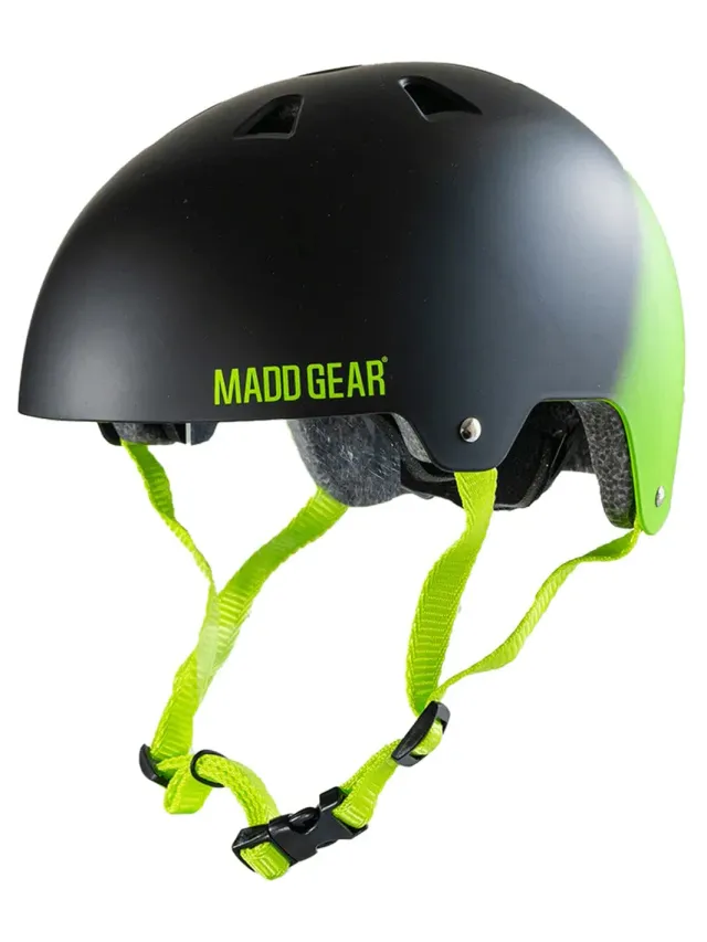 Madd Gear EPS hjälm svart grön M/L skate