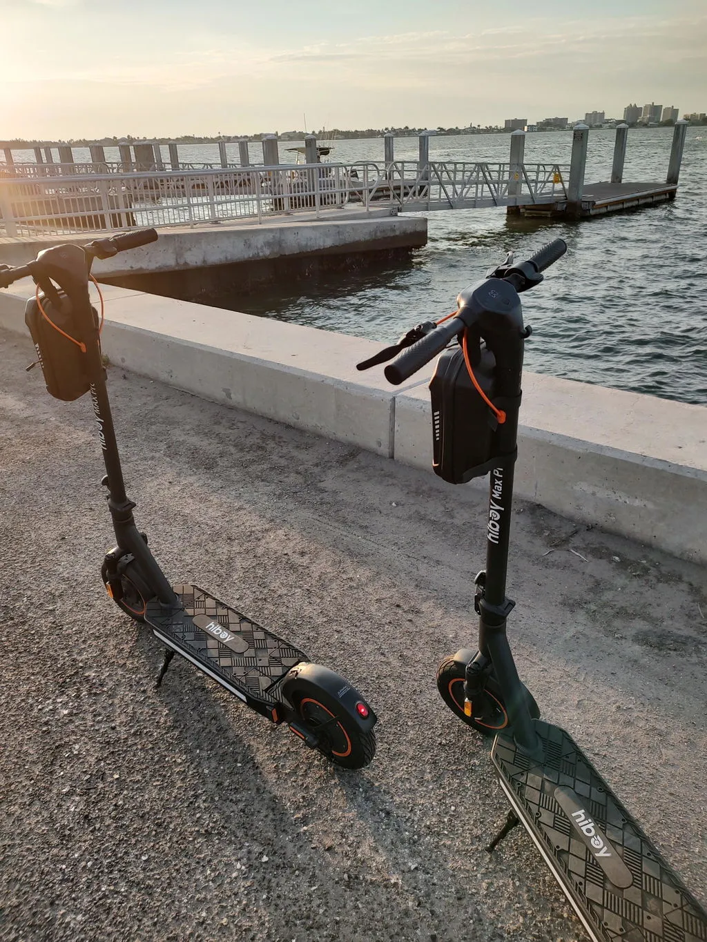 Hiboy MAX Pro elsparkcykel 11 tum lång räckvidd