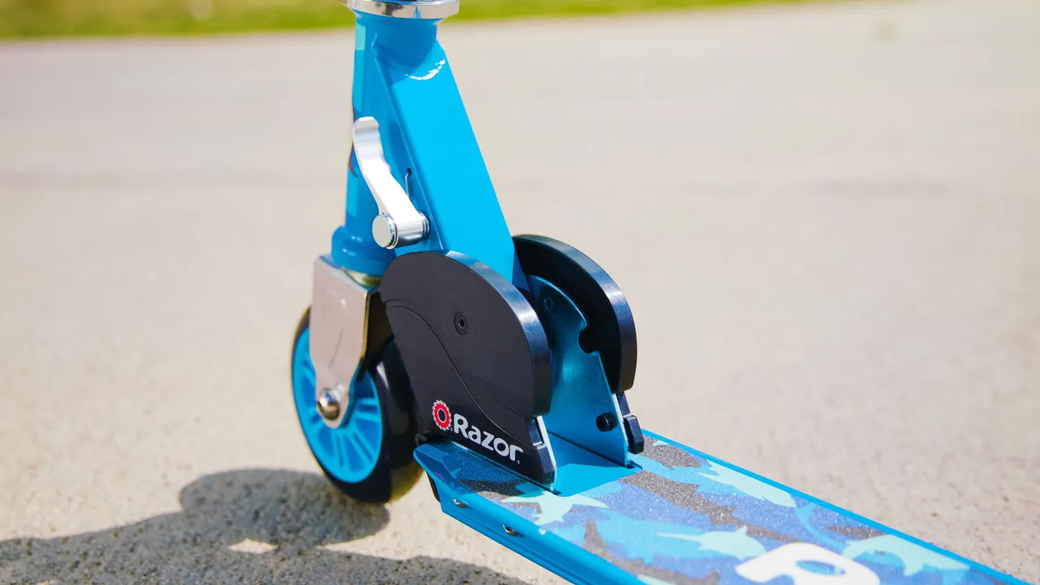 Razor A Shark Camo sparkcykel barn 65 kg aluminium